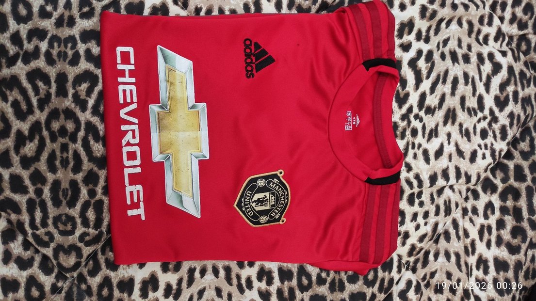 Kırmızı adidas forma - Görsel 5