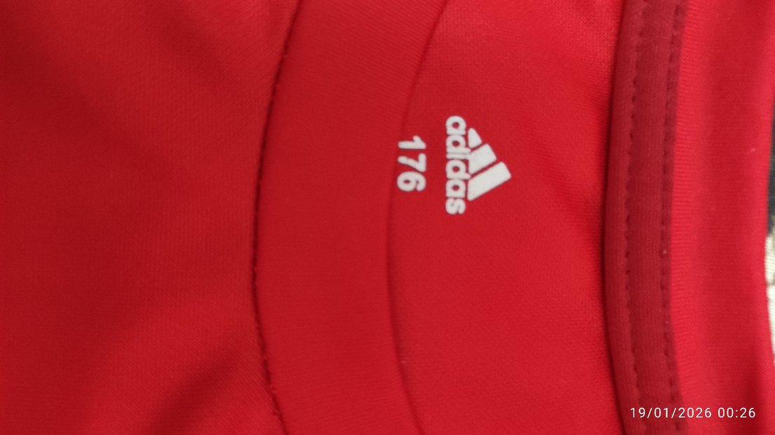 Kırmızı adidas forma - Görsel 3