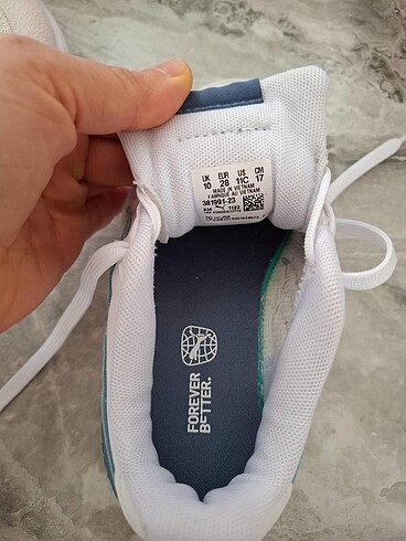28 Beden beyaz Renk Puma spor