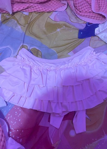 Bershka Pembe Mini Etek, Fırfırlı, Sokak Stili