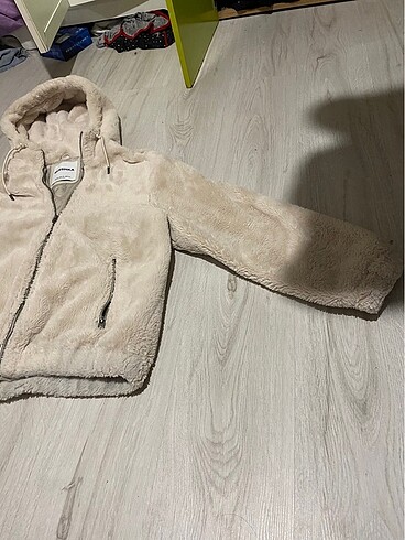 s Beden beyaz Renk Bershka krem rengi yumoş mont