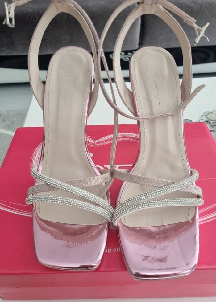 Elbise+ayyakabi satiliktir.. - Görsel 2