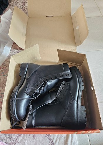 Tokalı Siyah Erkek Botu - Görsel 3