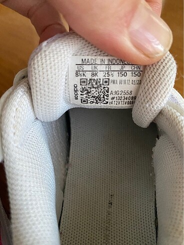25 Beden beyaz Renk Adidas Ayakkabı