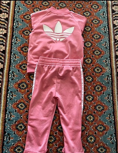 1,5 Yaş Beden Adidas Eşofman Takımı