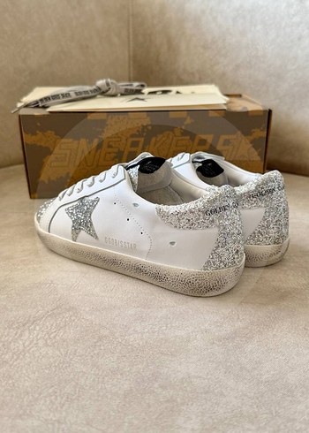 36 Beden beyaz Renk GOLDEN GOOSE DELUXE KADIN SPOR AYAKKABI YENİ SEZON SIFIR KUTULU