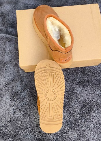 37 Beden UGG ULTRAMİNİ PLATFORM TABAN KADIN BOT YENİ SEZON SIFIR KUTULU