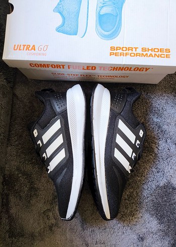 42 Beden siyah Renk Adidas SİYAH Erkek Spor Ayakkabı