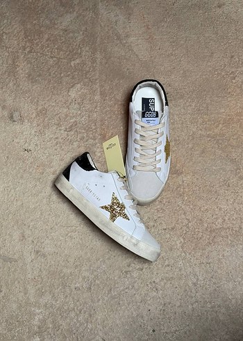 Golden Goose Deluxe Kadın Beyaz Süet Sneaker