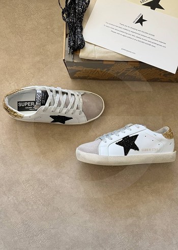 38 Beden beyaz Renk Golden Goose Deluxe Beyaz Kadın Sneakers