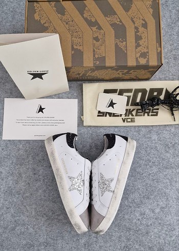 Golden Goose Deluxe Golden Goose Deluxe Beyaz Nakışlı Spor Ayakkabı