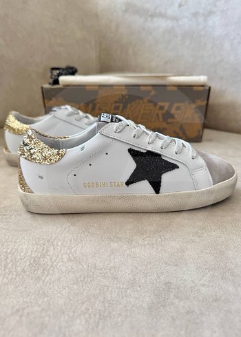 38 Beden beyaz Renk GOLDEN GOOSE DELUXE KADIN SPOR AYAKKABI YENİ SEZON SIFIR KUTULU