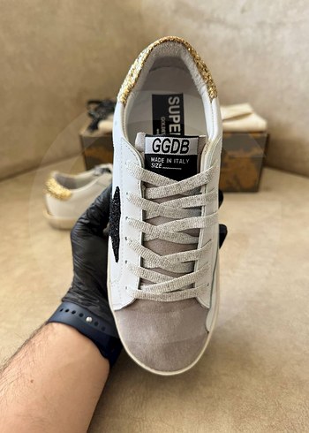 39 Beden GOLDEN GOOSE DELUXE KADIN SPOR AYAKKABI YENİ SEZON SIFIR KUTULU