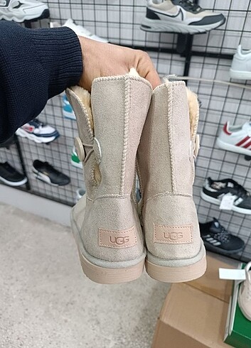 Ugg UGG YENİ SEZON KADIN BOT 