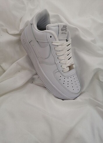 Nike NİKE AİRFORCE YENİ SEZON SIFIR KUTULU