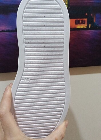 40 Beden beyaz Renk PRADA KADIN SPOR AYAKKABI YENİ SEZON SIFIR KUTULU