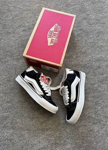 VANS KNU SCHOOL KADIN SPOR AYAKKABI YENİ SEZON SIFIR