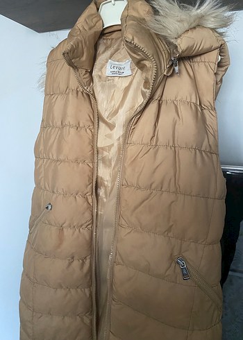 Kürklü Bej Kadın Midi Şişme Yelek - Görsel 3