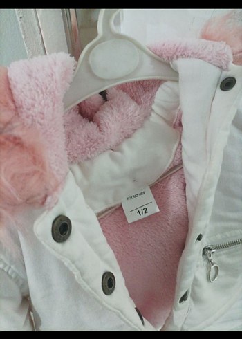 Kız Çocuk Beyaz Kapüşonlu Kürklü Mont - Görsel 3