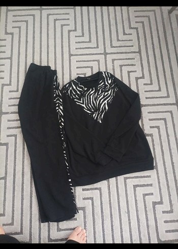 Zebra Desenli Kadın Spor Takım Siyah - Görsel 2