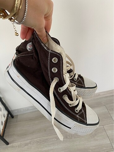 Converse CONVERSE