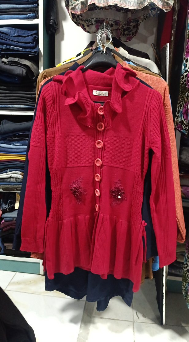 Nakışlı Kırmızı Örgü Kadın Hırka - Görsel 2