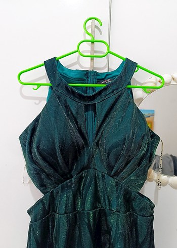 Uzun Asimetrik Kesim Yeşil Gotik Abiye - Görsel 7