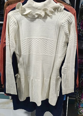 Beyaz Nakışlı Uzun Kollu Triko Hırka - Görsel 4
