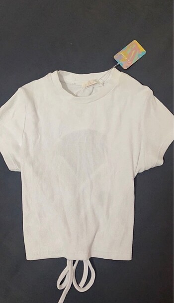 Ecrou Sırtı Bağcıklı Crop Top