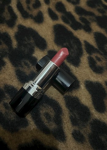 Pembe Renkli Ruj - Görsel 2