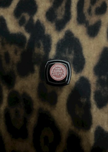 Pembe Renkli Ruj - Görsel 5