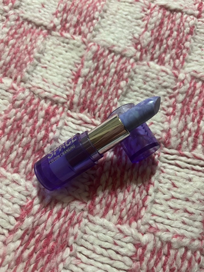 Essence Renk Değiştiren Ruj - Görsel 2