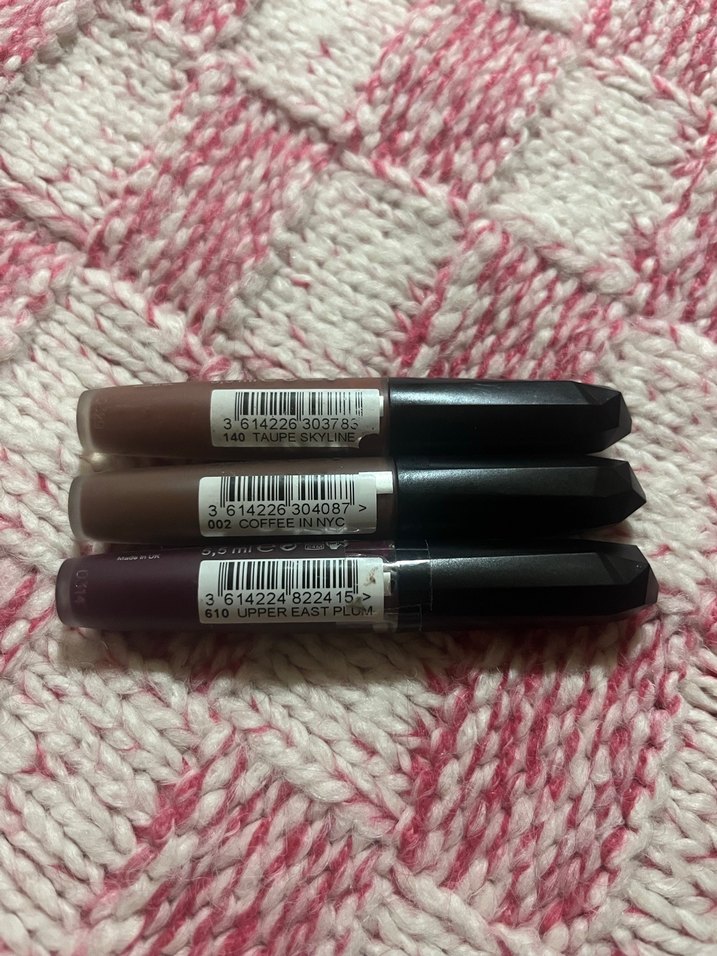 Manhattan Stay Matte Likit Ruj - Görsel 3