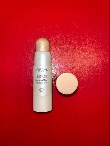 Beden Loreal Lumi Le Glass Highlighter / Aydınlatıcı