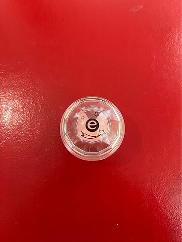 Beden Renk Essence Lip Balm