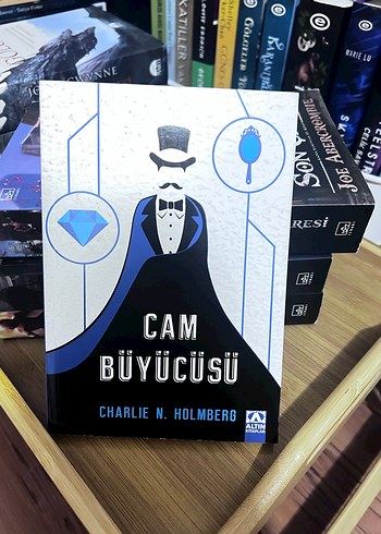 Cam Büyücüsü - Charlie N. Holmberg