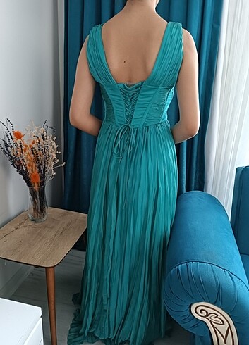 m Beden Su yeşili koresli abiye
