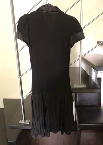 Artistry Siyah Pilili Uzun Gotik V Yaka Elbise