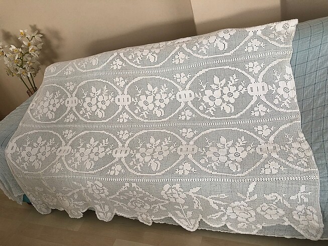 Diğer Dantel yatak örtüsü