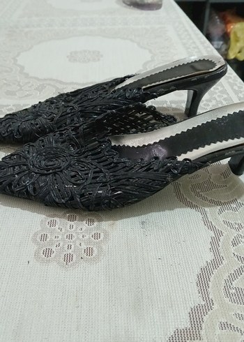 Diğer İşlemeli Siyah Bantlı Kadın Terlik