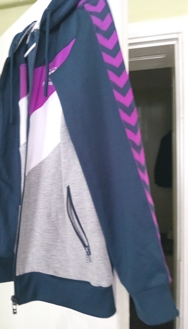 Hummel kadın kapusonlu üst - Görsel 4