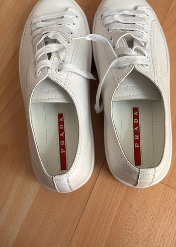 Prada Beyaz Deri Sneaker