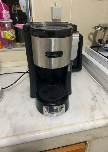 DeLonghi Siyah Gri Kahve Makinesi - Görsel 2