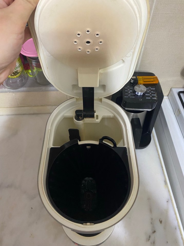 Delonghi Beyaz Gri Kahve Makinesi - Görsel 3