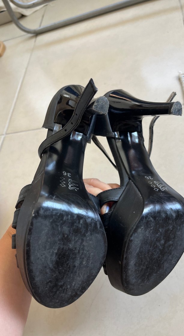 Siyah Tokalı İnce Topuklu Kadın Abiye Ayakkabı - Görsel 3