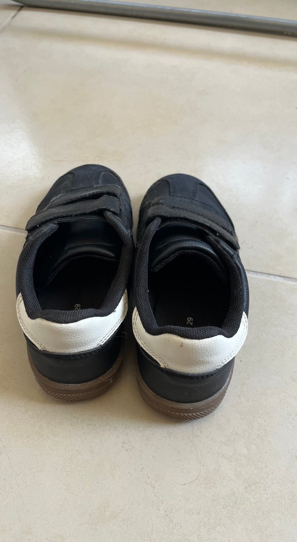 Erkek Çocuk Siyah Cırt Cırtlı Spor Ayakkabı - Görsel 3