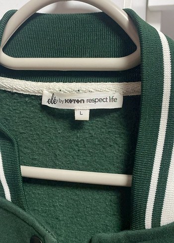 Yeşil Baskılı Düğmeli Kadın Ceket - Görsel 3