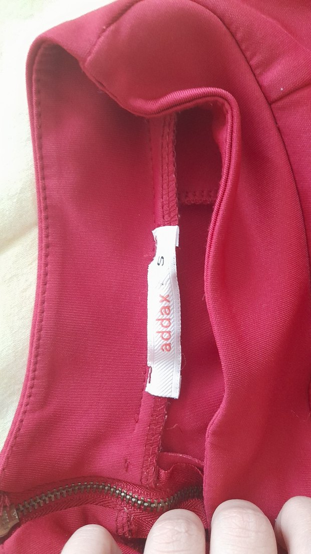 Kırmızı İşlemeli Mini Drapeli Etek - Görsel 4