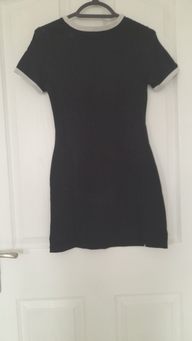 Siyah Baskılı Midi Spor Elbise - Görsel 3