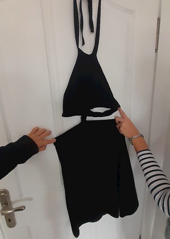 Yüksek Yakalı Siyah Gotik Midi Kıyafet - Görsel 4